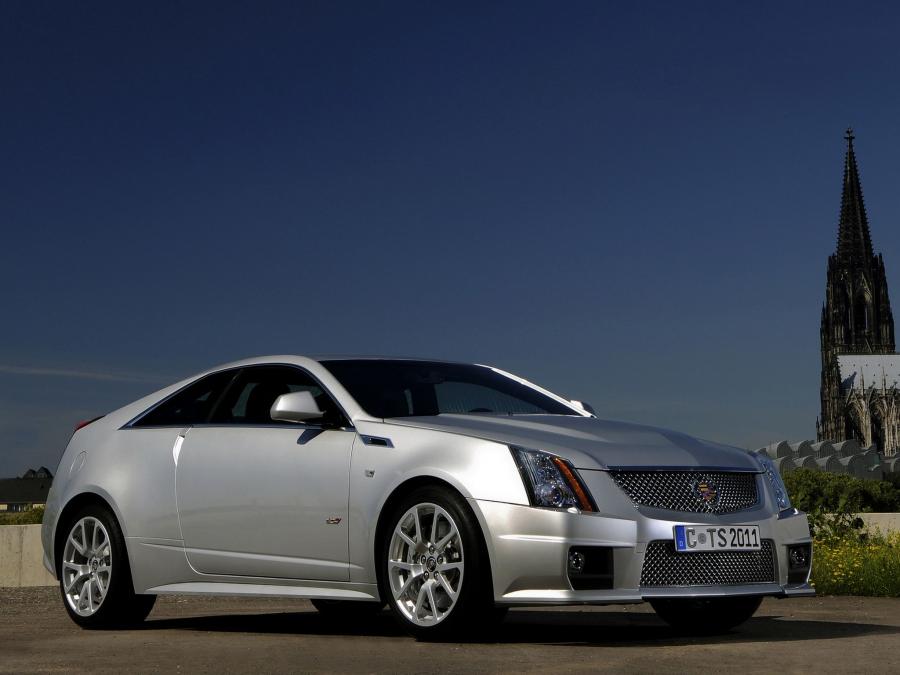  Cadillac CTS-V Coupe 2010 года  (EU) (фото 9 из 20)